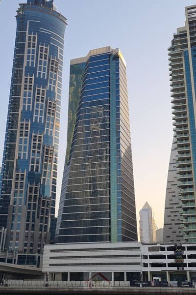شقة 1 غرفة نوم للايجار في الخليج التجاري، دبي - the-court-tower_NwU3o_xl. jpg