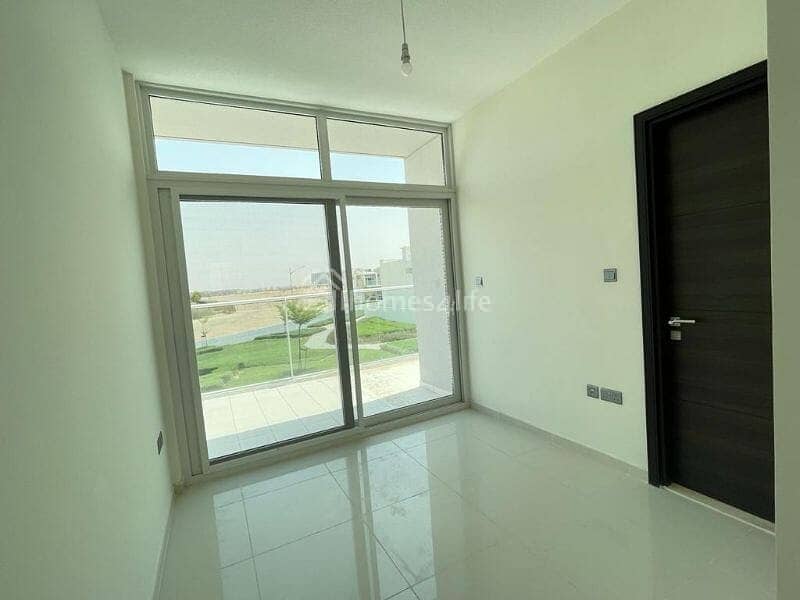 NEW !! VACANT !! Park View | 85K in 4 Cheques