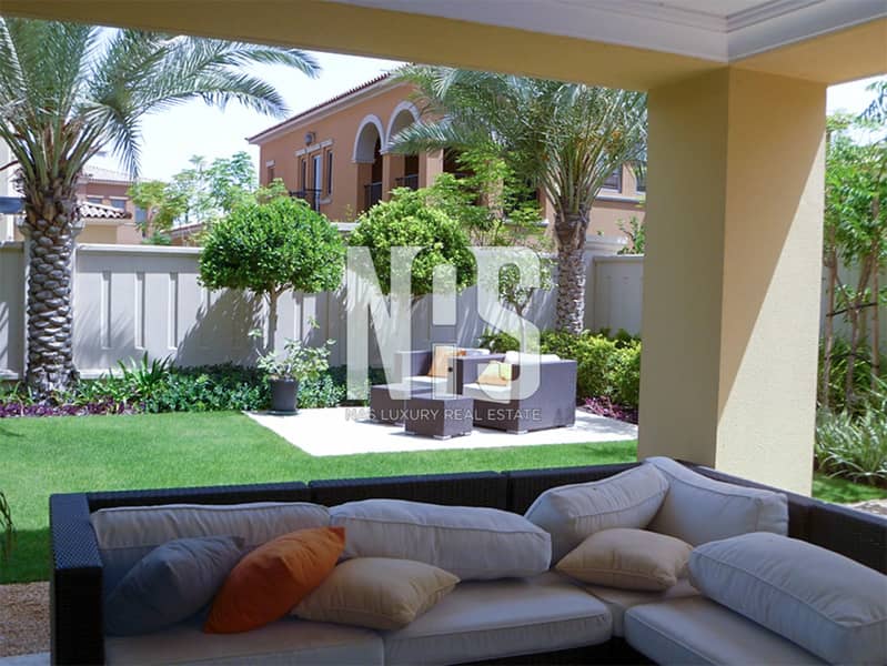 Exquisite 4 Bedroom Villa with Private Garden | A Symphony of Luxury and Comfort