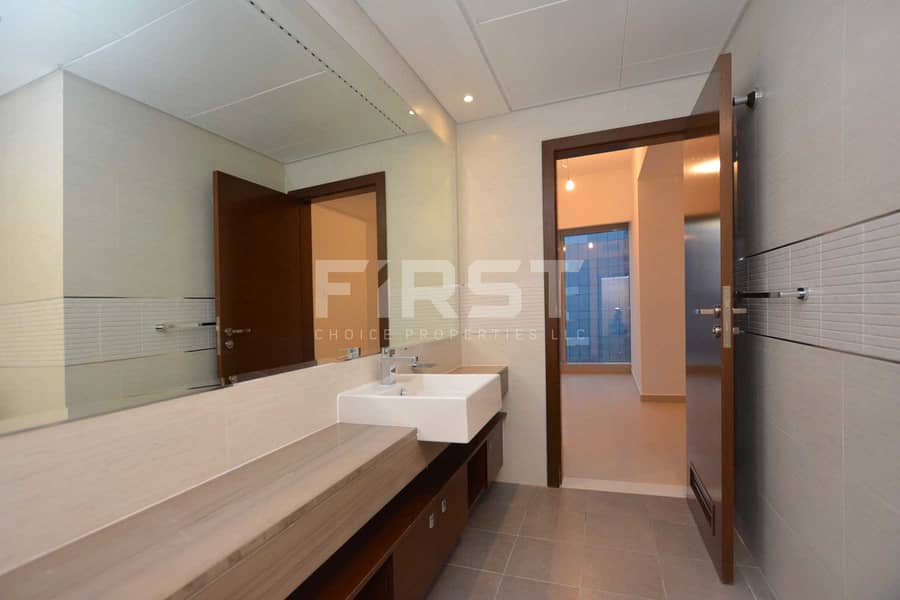 13 Internal Photo of 2 Bedroom Apartment in The Gate Tower Shams Abu Dhabi Al Reem Island Abu Dhabi UAE (42). jpg