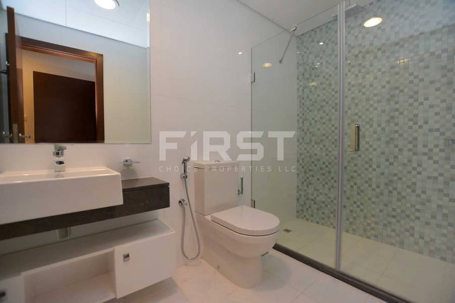 15 Internal Photo of 2 Bedroom Apartment in The Gate Tower Shams Abu Dhabi Al Reem Island Abu Dhabi UAE (22). jpg