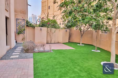 1 Bedroom Flat for Rent in Downtown Dubai, Dubai - 1 Bed | Large Private Garden | Ground Floor