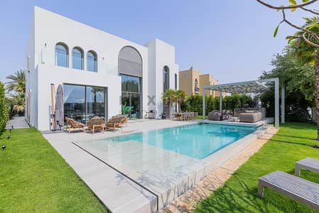 4 Bedroom Villa for Sale in Jumeirah Islands, Dubai - Upgraded | Furnished Masterpiece | Park View