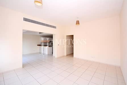 Well Maintained 3BR + M | Close to Park Well Maintained 3BR + M | Close to Park