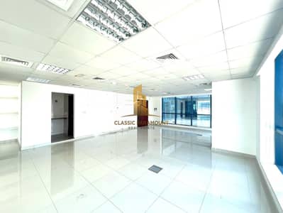 Office for Rent in Jumeirah Lake Towers (JLT), Dubai - Bright Office || Near Metro || Lower Floor