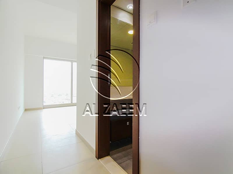 12 1 Bedroom Gate Tower Reem Island (12). jpg