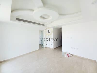 Office for Rent in Al Jahili, Al Ain - Bright Marvellous |Street View | Prime Location.