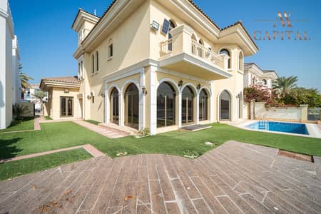 4 Bedroom Villa for Sale in Palm Jumeirah, Dubai - Skyline View | Best Location | Garden Homes