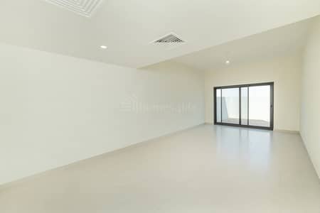 4 Bedroom Townhouse for Rent in Dubai South, Dubai - Spacious | All Ensuite | Family living room
