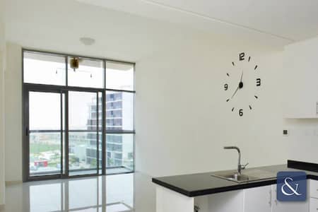 فلیٹ 1 غرفة نوم للبيع في داماك هيلز، دبي - شقة في جولف فيستا 2،جولف فيستا،غولف تاون،داماك هيلز 1 غرفة 985000 درهم - 8915841