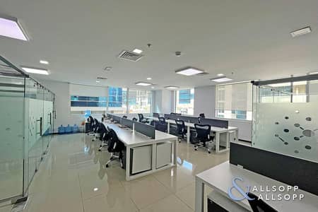 Office for Sale in Business Bay, Dubai - VACANT | RARE UNIT | GLASS PARTITIONED