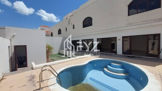 5 Bedroom Villa With Private Pool | Bright and Spacious