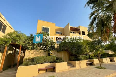 4 Bedroom Townhouse for Sale in Al Raha Gardens, Abu Dhabi - Single Row| Corner TH | 4BR+M | Excellent Finishes