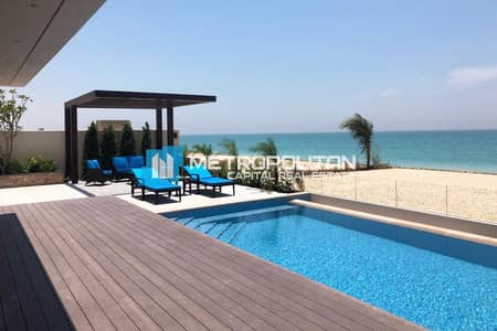 5 Bedroom Villa for Sale in Saadiyat Island, Abu Dhabi - Luxury 5BR Villa | Open Sea View | Beach Upfront