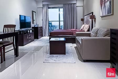 Studio for Rent in Downtown Dubai, Dubai - Prime location | High floor | Bright