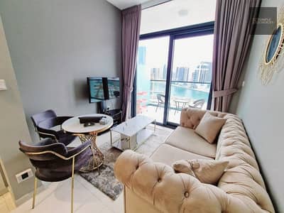 1 Bedroom Flat for Rent in Business Bay, Dubai - LIVING AREA. jpg