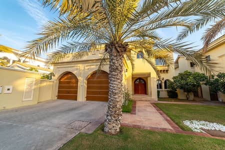 4 Bedroom Villa for Sale in Palm Jumeirah, Dubai - Vacant | Refurbished Price of AED 50,000,000