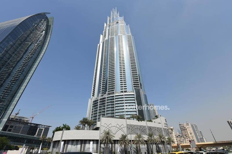 Stunning IBurj Khalifa and Fountain View