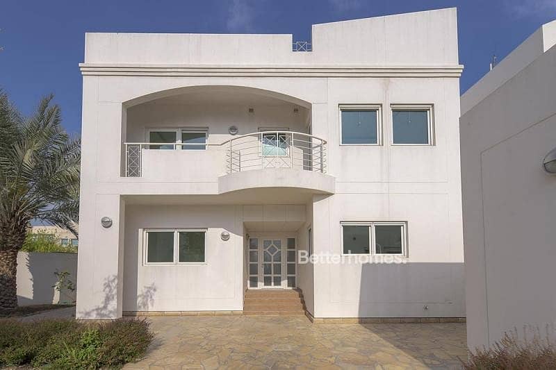 Upgraded | Al Manara| 5BR |Swimming pool