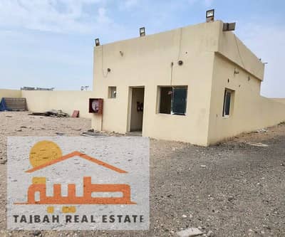 Industrial Land for Rent in Al Sajaa Industrial, Sharjah - industrial walled land with office and EC for rent