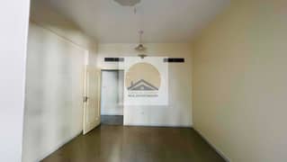 شقة في شارع صلاح الدين،ديرة 1 غرفة 64000 درهم - 8958457