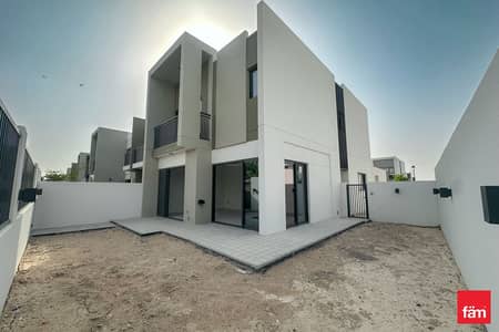 4 Bedroom Villa for Rent in Dubailand, Dubai - Single Row | Ready | Bigger Garden | Park