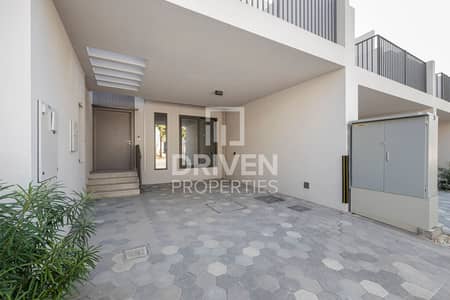 2 Bedroom Townhouse for Rent in Mohammed Bin Rashid City, Dubai - Spacious Brand New Unit | Community View
