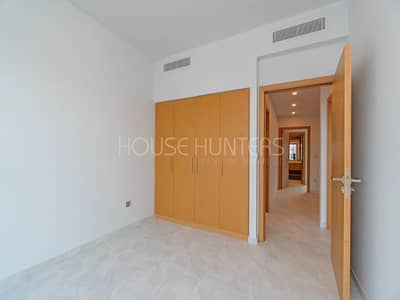 4 Bedroom Villa for Rent in Dubailand, Dubai - 1712235177865_A6304833. jpg