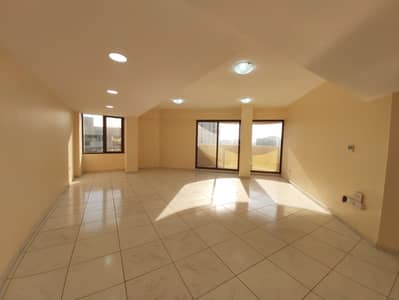 3 Cпальни Апартаменты в аренду в Бур Дубай, Дубай - Квартира в Бур Дубай，Аль Манкул，Силвер Сэндс 1, 3 cпальни, 132000 AED - 8701445
