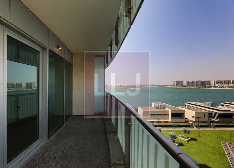 Owner Occupier High Floor with Balcony Beach Access