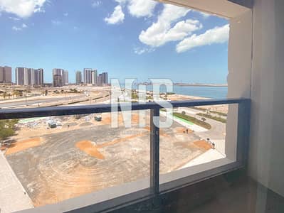 Studio for Rent in Al Reem Island, Abu Dhabi - Breathtaking Sea View | Brand new spacious studio with balcony