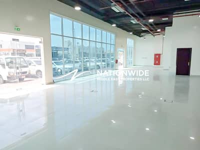 Other Commercial for Rent in Mussafah, Abu Dhabi - Vacant| Well Maintained Showroom|Prime Location
