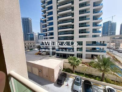 Studio for Rent in Dubai Marina, Dubai - Prime Location I Balcony I Available Now