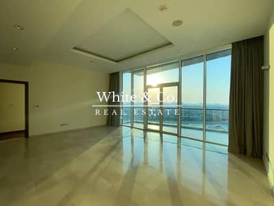 2 Bedroom Apartment for Rent in Palm Jumeirah, Dubai - Vacant Now | Gorgeous View | Large Layout