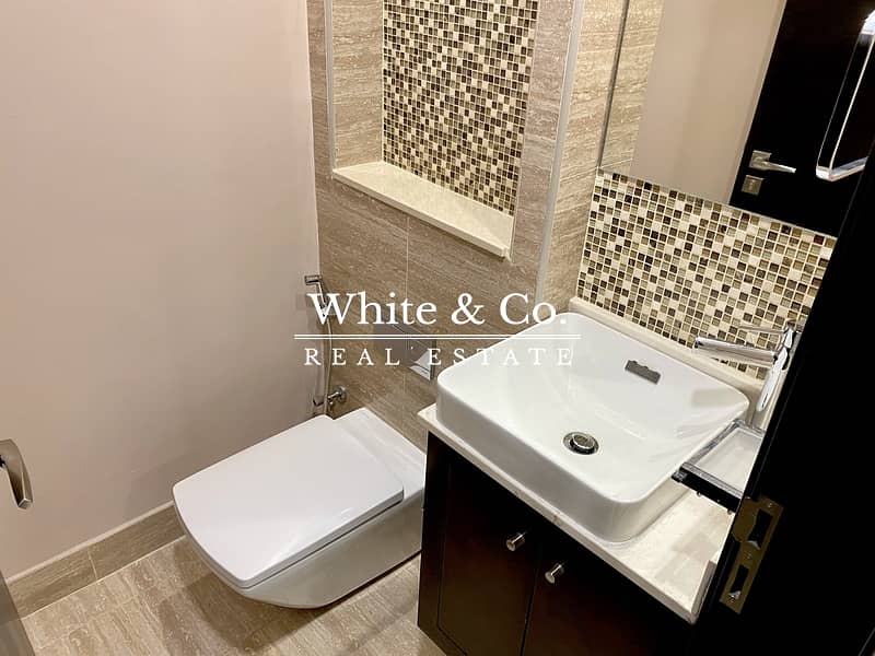 Bright Spacious | City Views | Vacant Now - Image 7