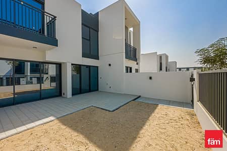 3 Bedroom Townhouse for Sale in Dubailand, Dubai - Luxury Living | Back to Back | Rented