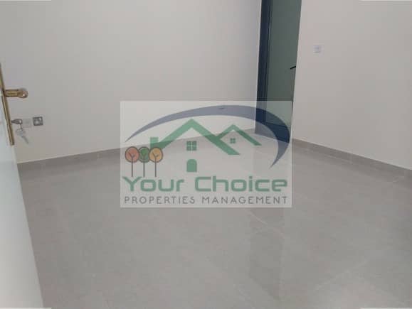 Apartment, allowed for sharing  3 Bedroom   in Al Falah St. near Wear Mart 85,000/yearly