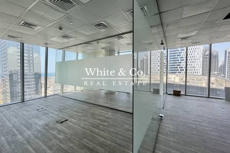 Office for Rent in Business Bay, Dubai - Fitted Office| Prime Location| Partitioned