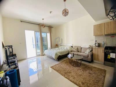 Studio for Rent in Business Bay, Dubai - SPACIOUS STUDIO WITH BALCONY | FURNISHED