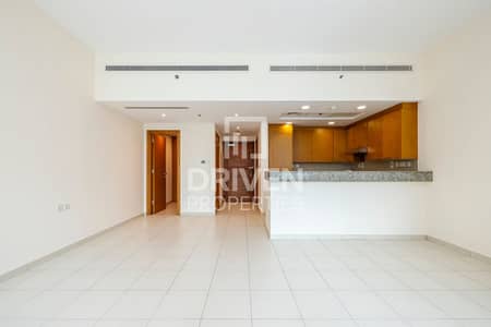 Studio for Rent in Business Bay, Dubai - Spacious and Bright Unit | Ready to Move In