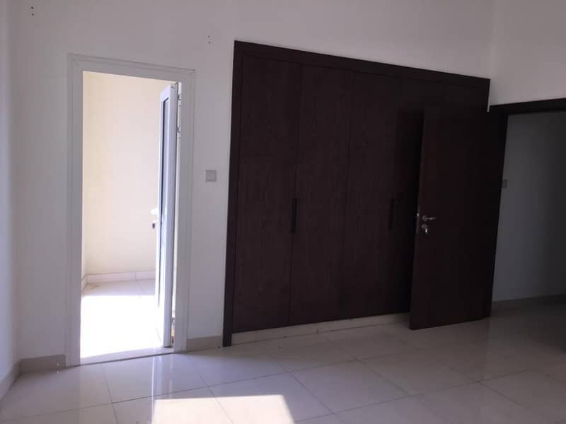 شقة في عود ميثا بر دبي 3 غرف 110000 درهم - 3903657