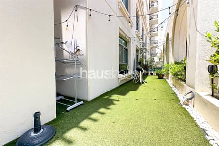 2 Bedroom Apartment for Sale in The Views, Dubai - Exclusive | Private Garden | Renovated Bathrooms