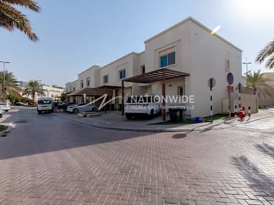 5 Bedroom Villa for Sale in Al Reef, Abu Dhabi - Stunning Unit |Full Facilities| Family - Friendly