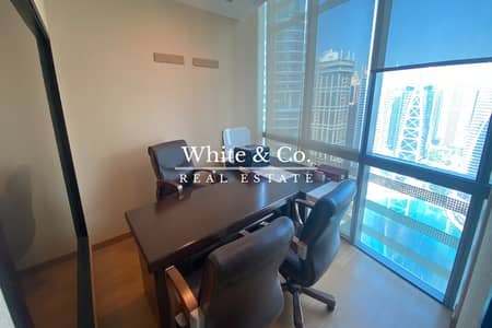 Office for Rent in Jumeirah Lake Towers (JLT), Dubai - Grade A Tower | Lake Views | Partitioned