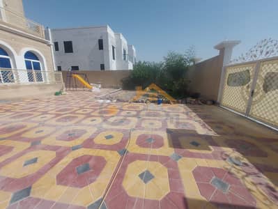 فیلا 5 غرف نوم للايجار في مدينة محمد بن زايد، أبوظبي - 20240505_151138. jpg