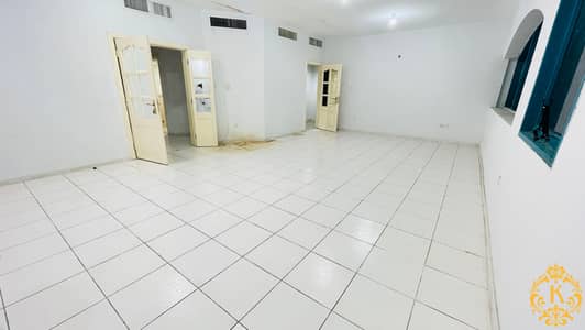 4 Bedroom Flat for Rent in Al Khalidiyah, Abu Dhabi - IMG_3283. jpeg