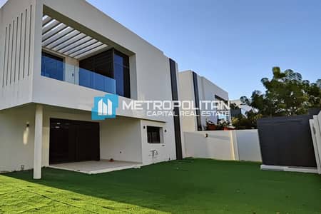 5 Bedroom Villa for Rent in Yas Island, Abu Dhabi - Corner | Vacant | Well-maintained | Prime Location