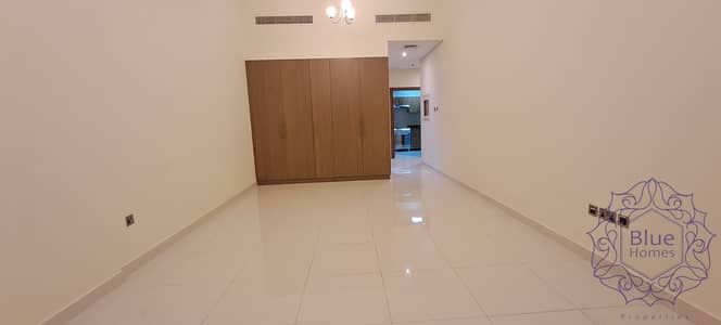 迪拜湾， 迪拜 单身公寓待租 - 20240506_200245. jpg