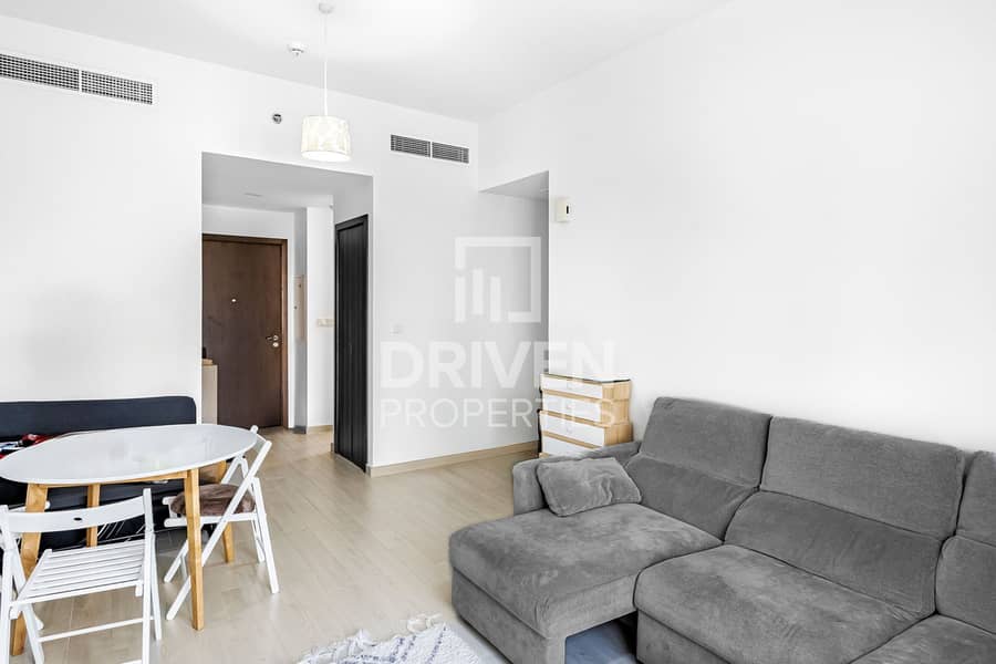 Spacious and Bright Unit | Well Maintained