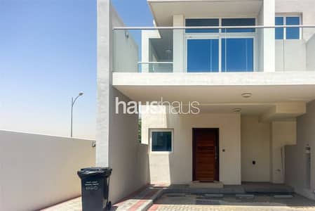 3 Bedroom Townhouse for Rent in DAMAC Hills 2 (Akoya by DAMAC), Dubai - Corner Unit | Unfurnished | Single row